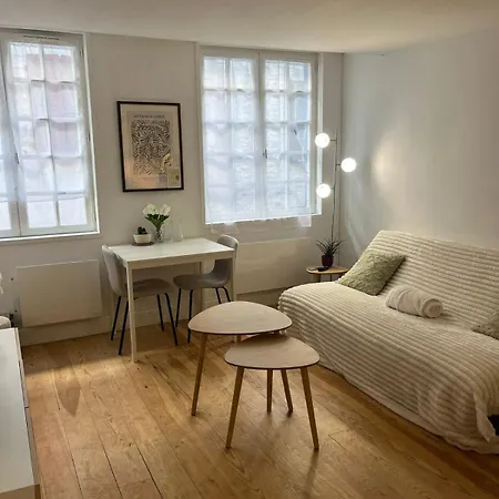 Milia Etxea - T3 Dans Le Centre Historique Apartman *